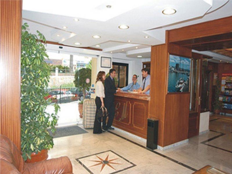Apartamentos Mediterraneo Marbella Buitenkant foto